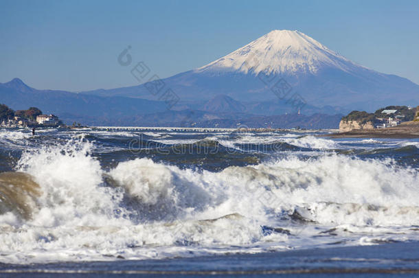 富士山与海