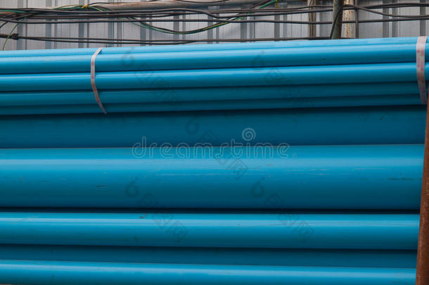 蓝色PVC管储存，塑料管