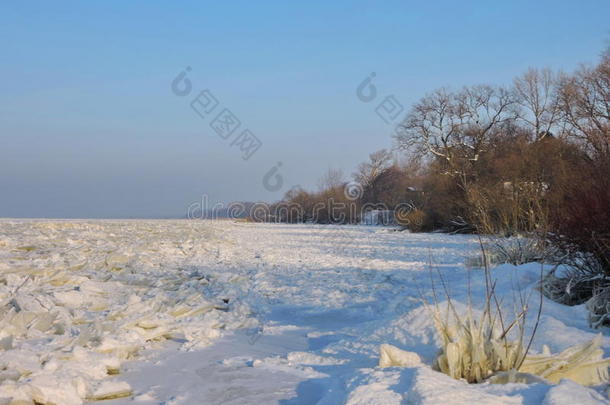 库洛尼亚冬季<strong>吐水</strong>海岸，立陶宛