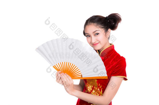 美丽的亚洲女孩，穿着中国传统的旗袍