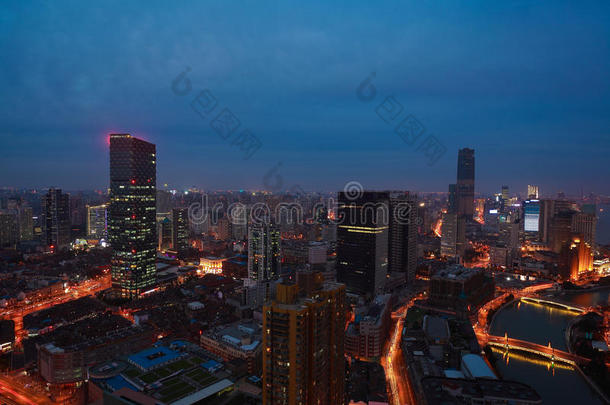 上海外滩夜景天际线航空摄影