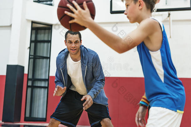 教练篮球运动运动员运动游戏概念
