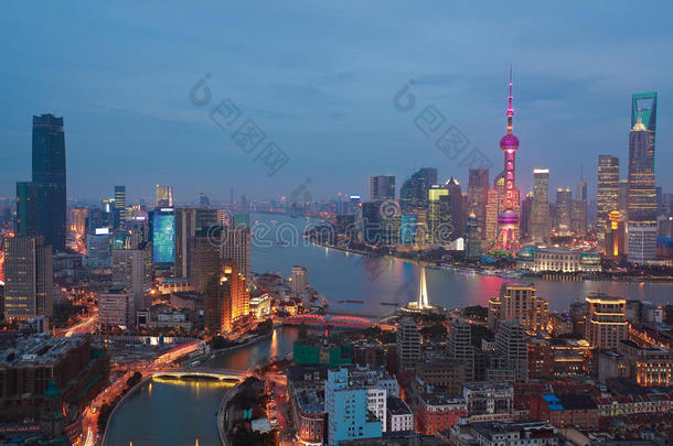 上海外滩夜景天际线航空摄影