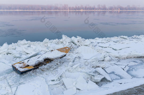 巴尔干半岛贝尔格莱德暴风雪船城市