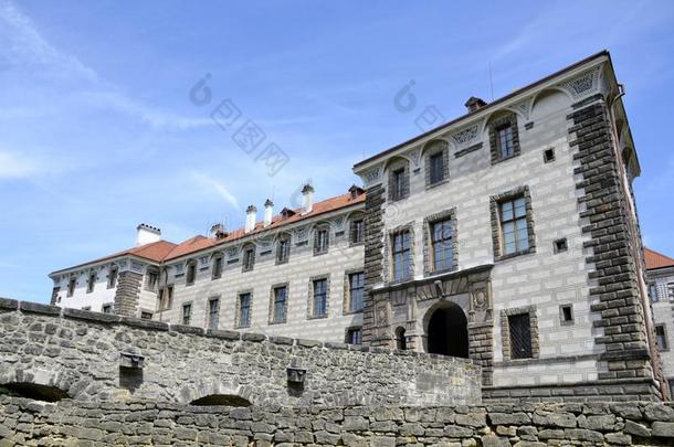 来自奈拉霍兹维斯城堡的建筑