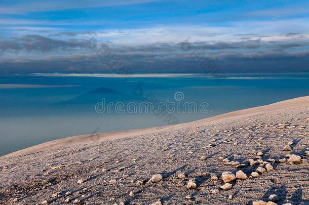 成人非洲空气海拔高度背景