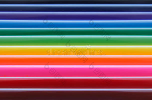发光的彩色水平条纹。 光泽，彩虹背景纹理