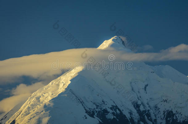 2016年8月28日-德纳利山以前被称为麦金利山，北美<strong>最高峰</strong>，海拔20,310英尺