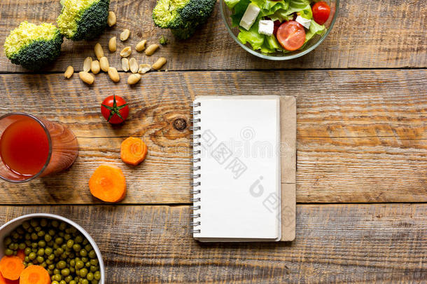 概念饮食，减肥计划与蔬菜顶部视图模拟