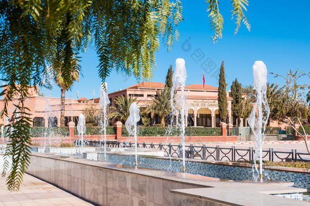 奥扎扎特摩洛哥皇宫大会前的喷泉