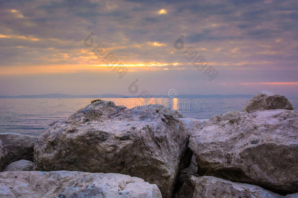 亚得里亚海巴尔干半岛平静的通道云