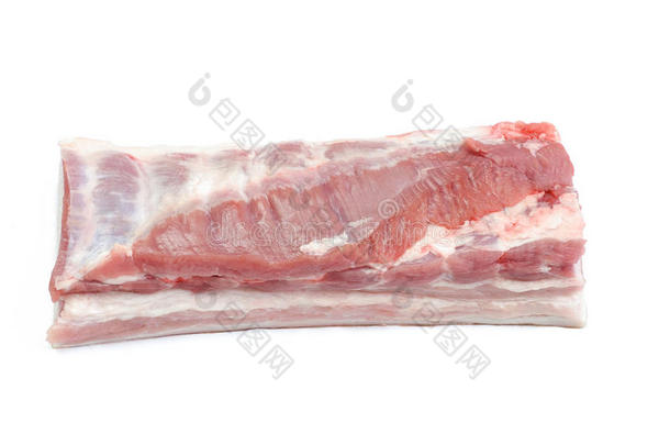 新鲜生猪肉培根肉分离在白色背景