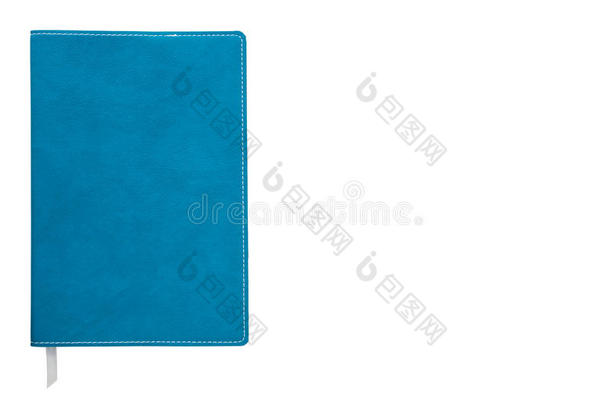 蓝色封面笔记本隔离在白色背景上