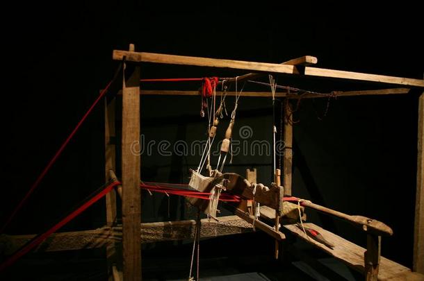 古董木制织机，传统木制织机