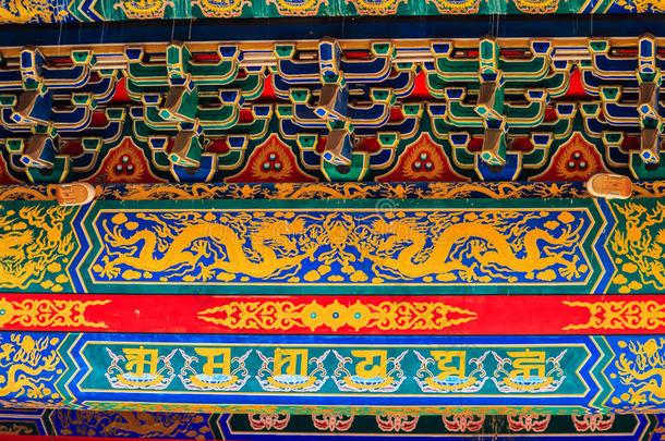 中国寺庙龙纹建筑墙画的美丽建筑和艺术