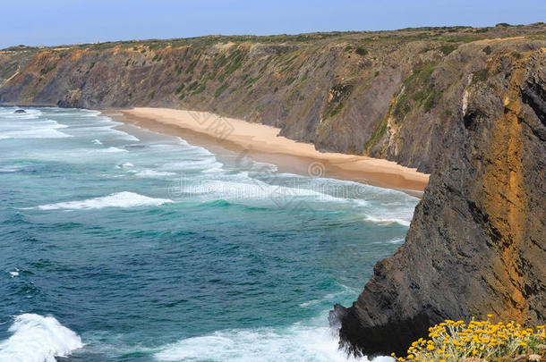 大西洋海岸景观阿尔加夫，葡萄牙。
