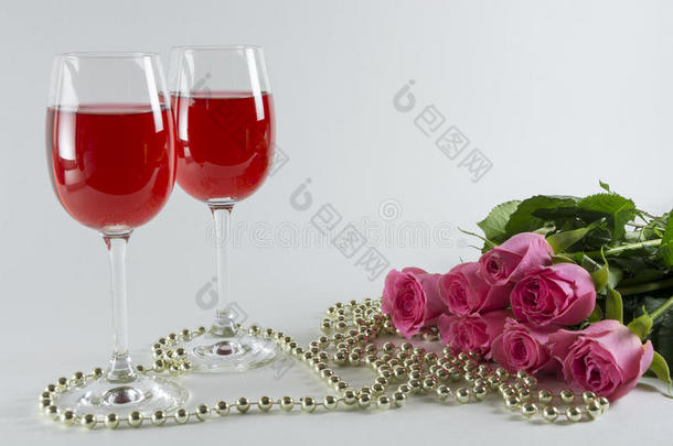 酒精周年纪念日美女花束庆祝活动