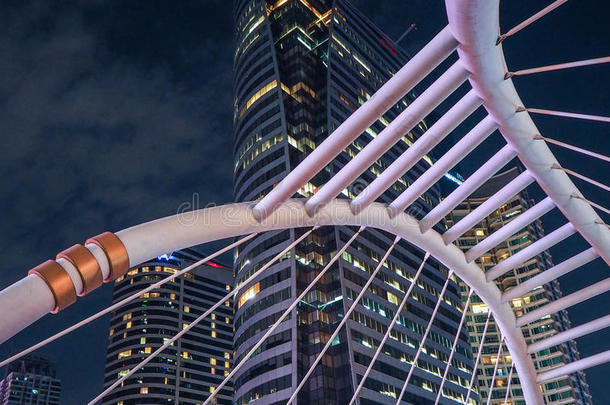 曼谷蓝天桥建筑特征