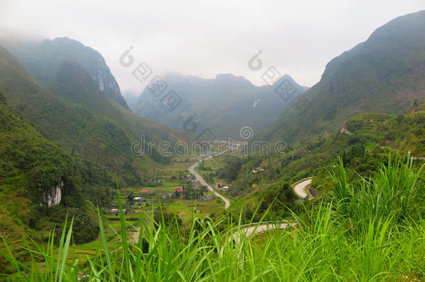 越南北部哈江山谷的景色