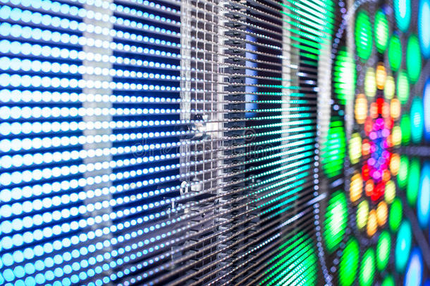 明亮的彩色LED视频墙，高饱和模式-关闭背景与浅的景深
