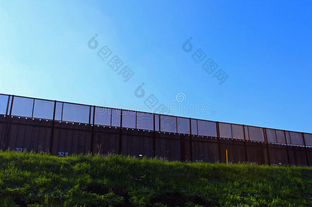 美墨边境墙