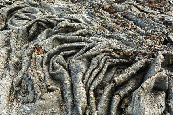 波的背景冻结了Tolbachik<strong>火山</strong>的熔岩场，2012年<strong>火山爆发</strong>后，Klyuchevskaya群的<strong>火山</strong>