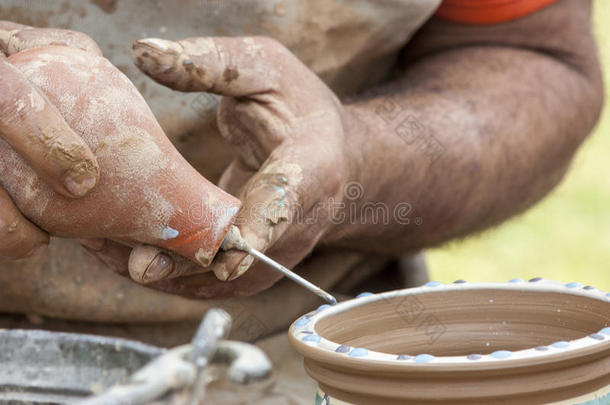 能力艺术棕色的陶瓷陶艺家