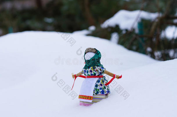 狂欢节娃娃，用于冬季的燃烧庆祝活动