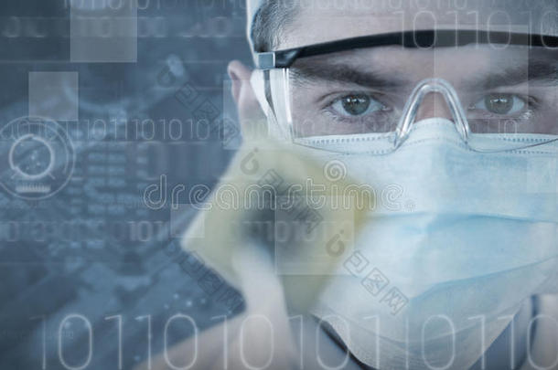 医生在防护眼镜和外科面罩中的复合图像保持电子芯片