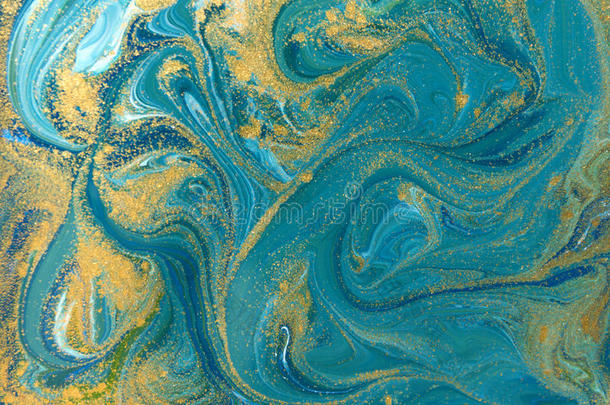 蓝色，绿色和金色液体质地。 手绘大理石花纹背景。 墨水大理石抽象图案