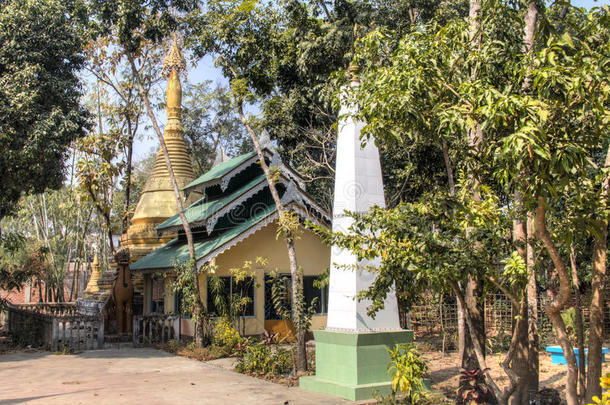 孟加拉国<strong>马赫</strong>什卡利岛上的佛教寺庙