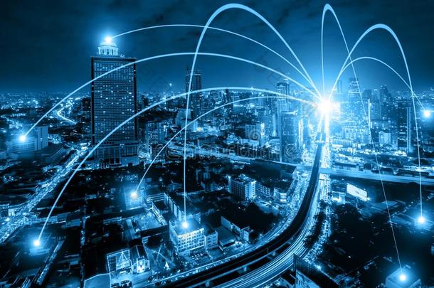商业<strong>网络连接</strong>概念和wi-fi在<strong>城市</strong>。技术通信。背景模糊建筑在首都。