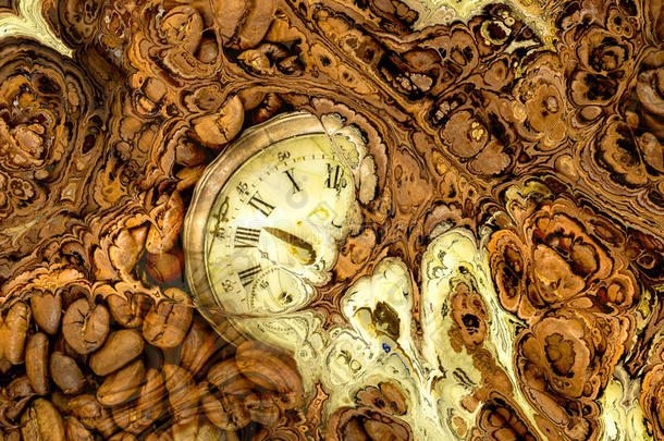 咖啡时间分形艺术。 时钟和咖啡豆的组成。 创意设计的分形艺术背景。