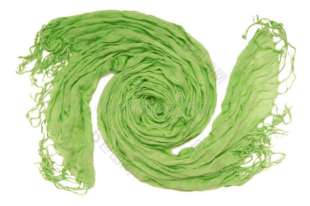 带条纹的绿色围巾。