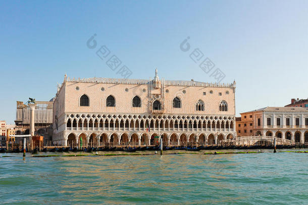 贡多拉和多吉宫殿，威尼斯，意大利