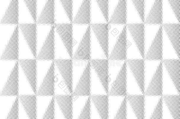 半色调屏幕三角形几何形式。 黑色背景。 白色纹理和图案。纸张折叠。 褶皱
