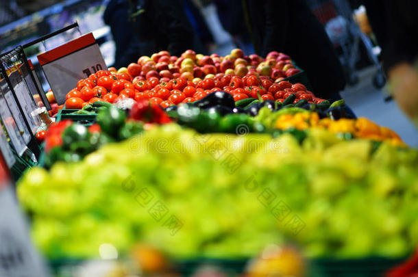 城市市场、超市、杂货店的水果和蔬菜。