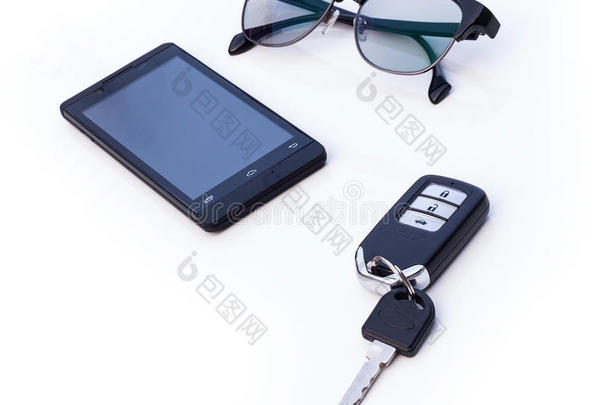 <strong>汽车</strong>钥匙<strong>遥控</strong>器，黑眼镜，智能手机，手机