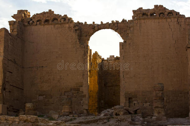 约旦古老的废弃岩石城佩特拉
