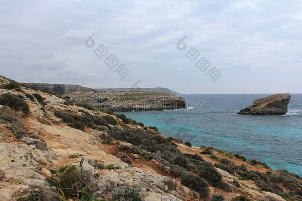大岩石和地中海，蓝色泻湖，戈佐，马耳他共和国