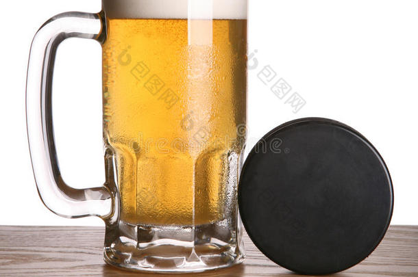 啤酒和冰球