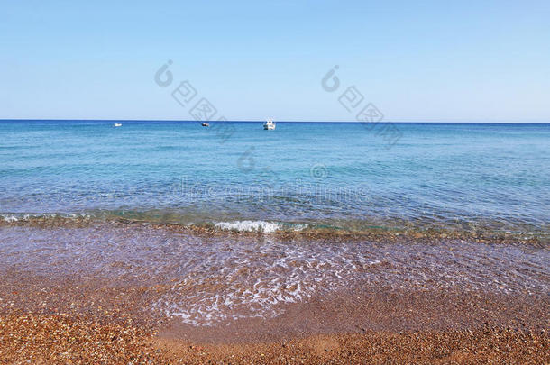 背景海滩美女蓝色海岸