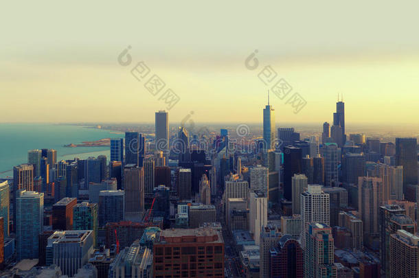 芝加哥市日落，伊利诺伊州，美国