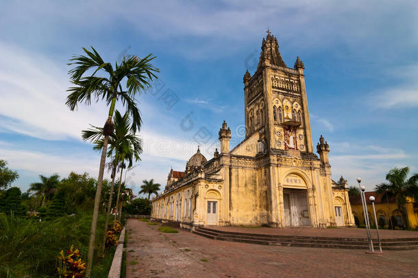 越南美丽的老教堂
