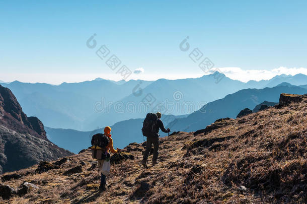 活动冒险运动员背景背光