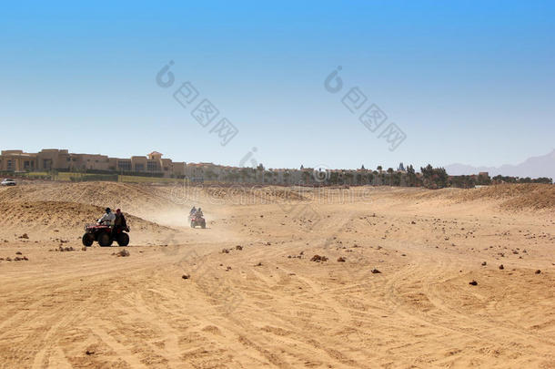 埃及的马车狩猎。 极端越野赛车。