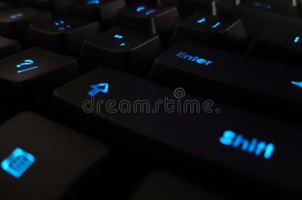 电脑游戏键盘