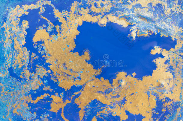 蓝色和金色的液体纹理，水彩画手画大理石花纹插图，抽象背景