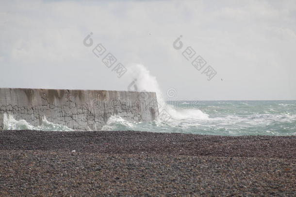 海滩违背防波堤海岸线东苏塞克斯