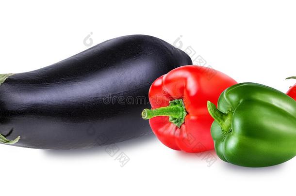 新鲜蔬菜茄子，西红柿和红辣椒